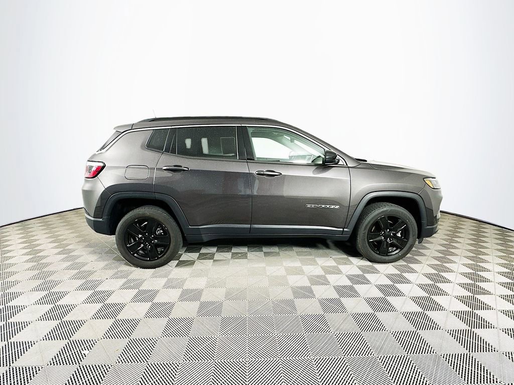 Certified 2022 Jeep Compass Latitude w/ Convenience Group image 14