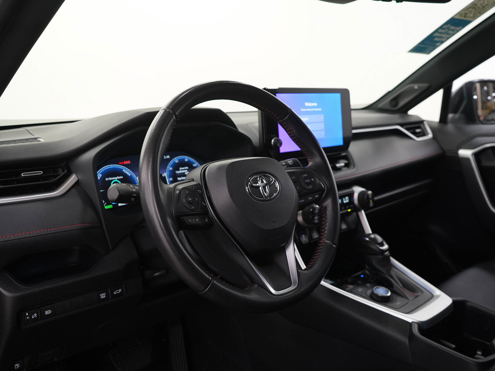 Used 2023 Toyota RAV4 XSE AWD/4WD image 25