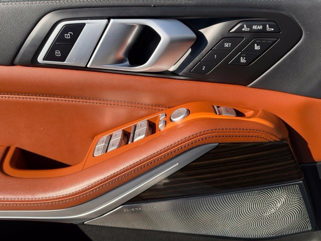 Certified 2025 BMW X7 M60i AWD/4WD image 14