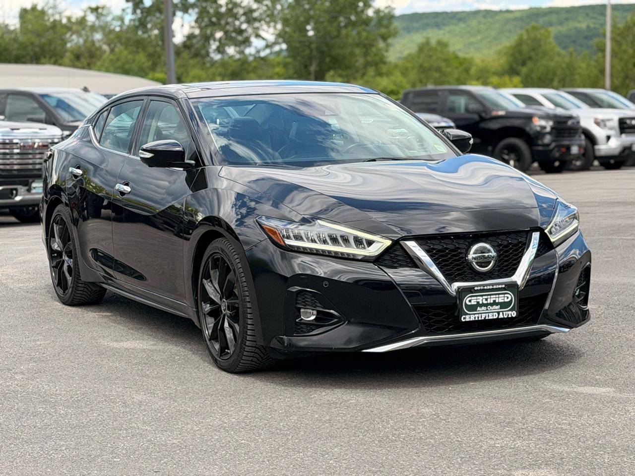 Used 2019 Nissan Maxima Platinum w/ Illumination Package FWD image 3