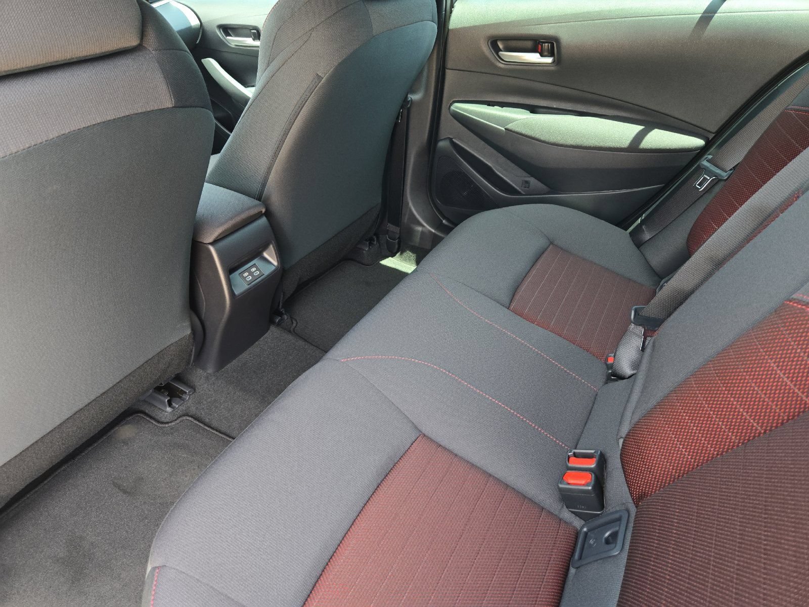 Certified 2026 Toyota Corolla SE FWD image 11
