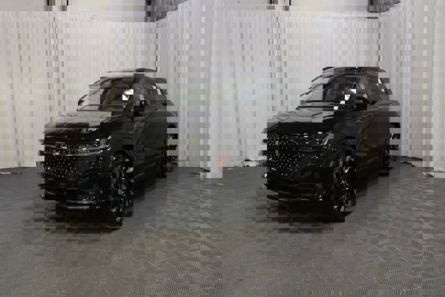 New 2026 Lincoln Nautilus Reserve w/ Jet Appearance Package image 52