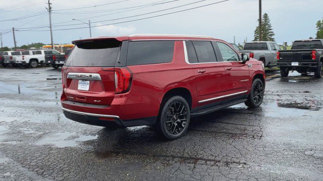 Certified 2022 GMC Yukon XL SLT w/ SLT Premium Package image 8