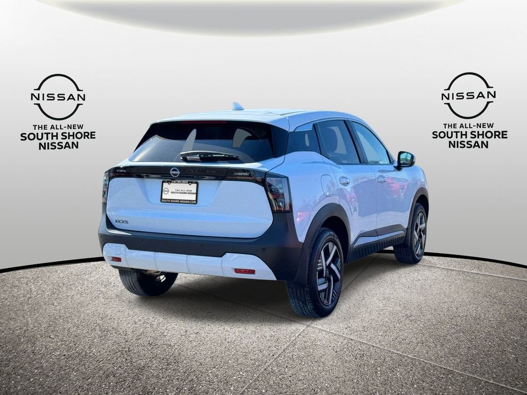 Used 2025 Nissan Kicks SV image 6