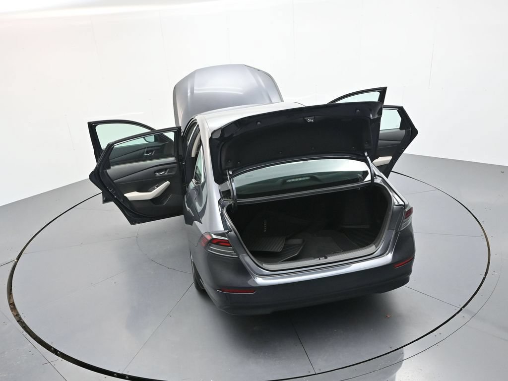Used 2023 Honda Accord LX image 36