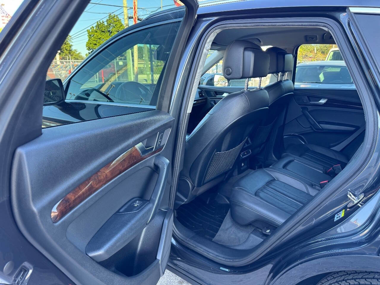 Used 2020 Audi Q5 2.0T Premium image 11