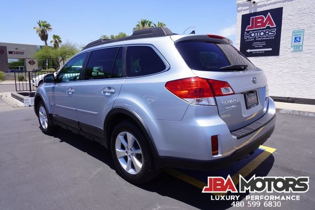 Used 2014 Subaru Outback 2.5i Limited w/ Moonroof Package AWD/4WD image 4