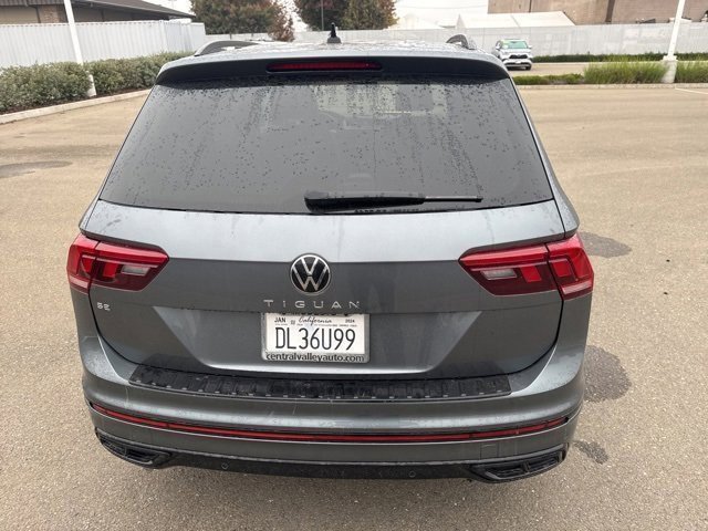 Used 2024 Volkswagen Tiguan SE R-Line image 8