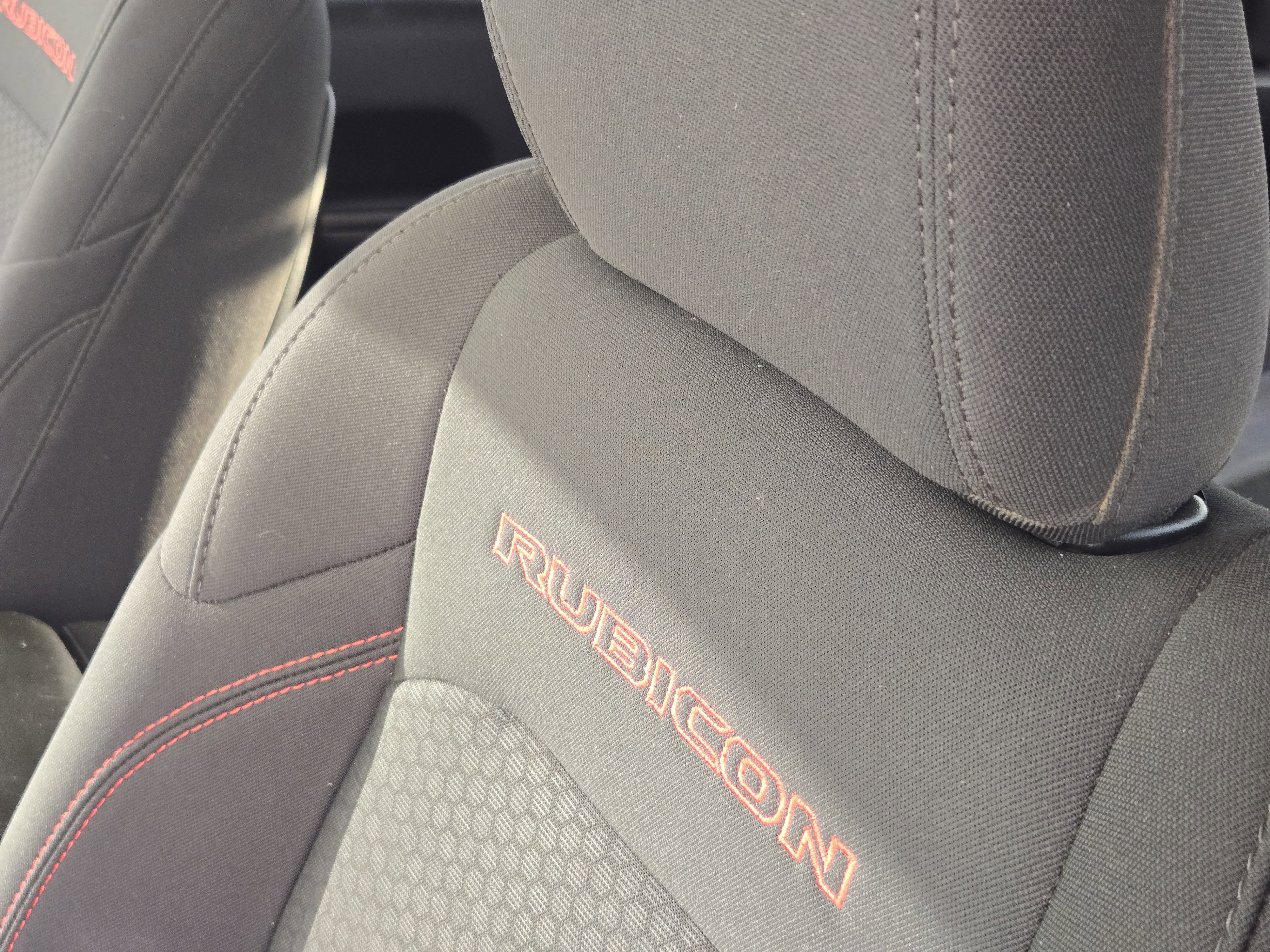 Used 2018 Jeep Wrangler Unlimited Rubicon image 17