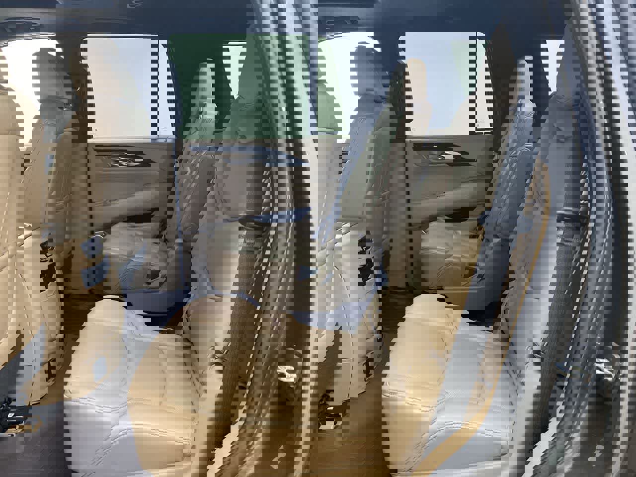 Used 2020 Cadillac Escalade Platinum image 17