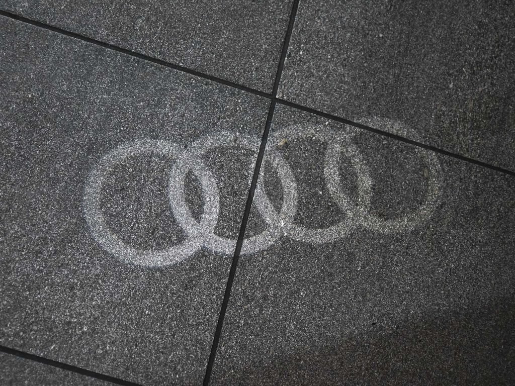 Used 2022 Audi Q8 Premium AWD/4WD image 15