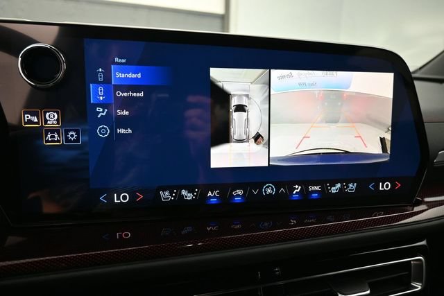 New 2027 Chevrolet Traverse RS w/ LPO, Floor Liner Package FWD image 19