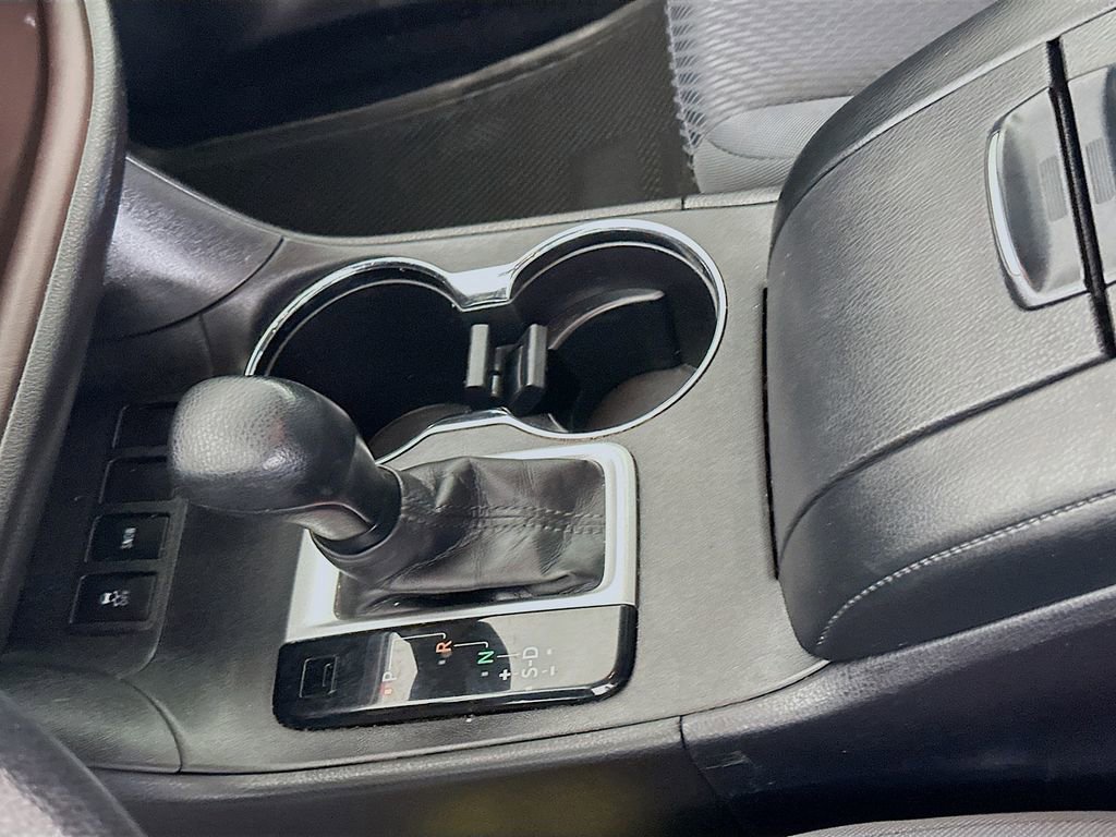 Used 2017 Toyota Highlander LE image 16