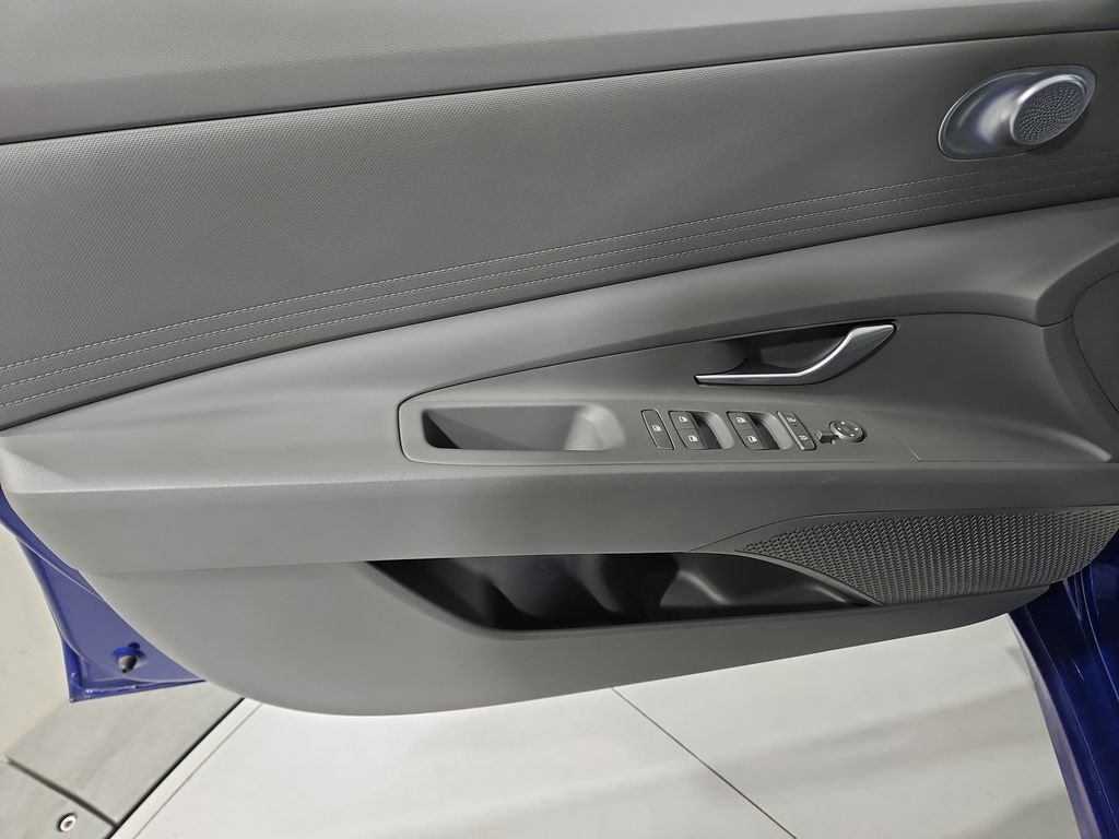 Certified 2024 Hyundai Elantra SEL image 12