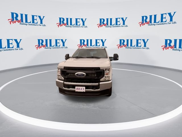 Used 2022 Ford F350 XL w/ Power Equipment Group AWD/4WD image 3