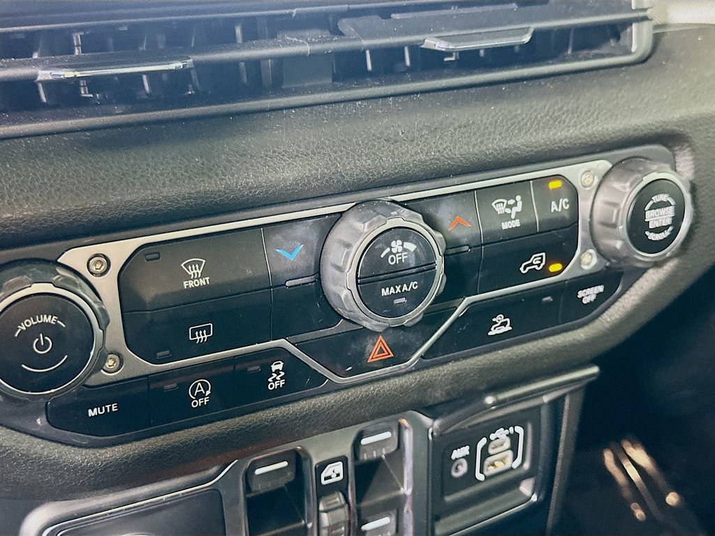Used 2024 Jeep Wrangler Unlimited Sport AWD/4WD image 26
