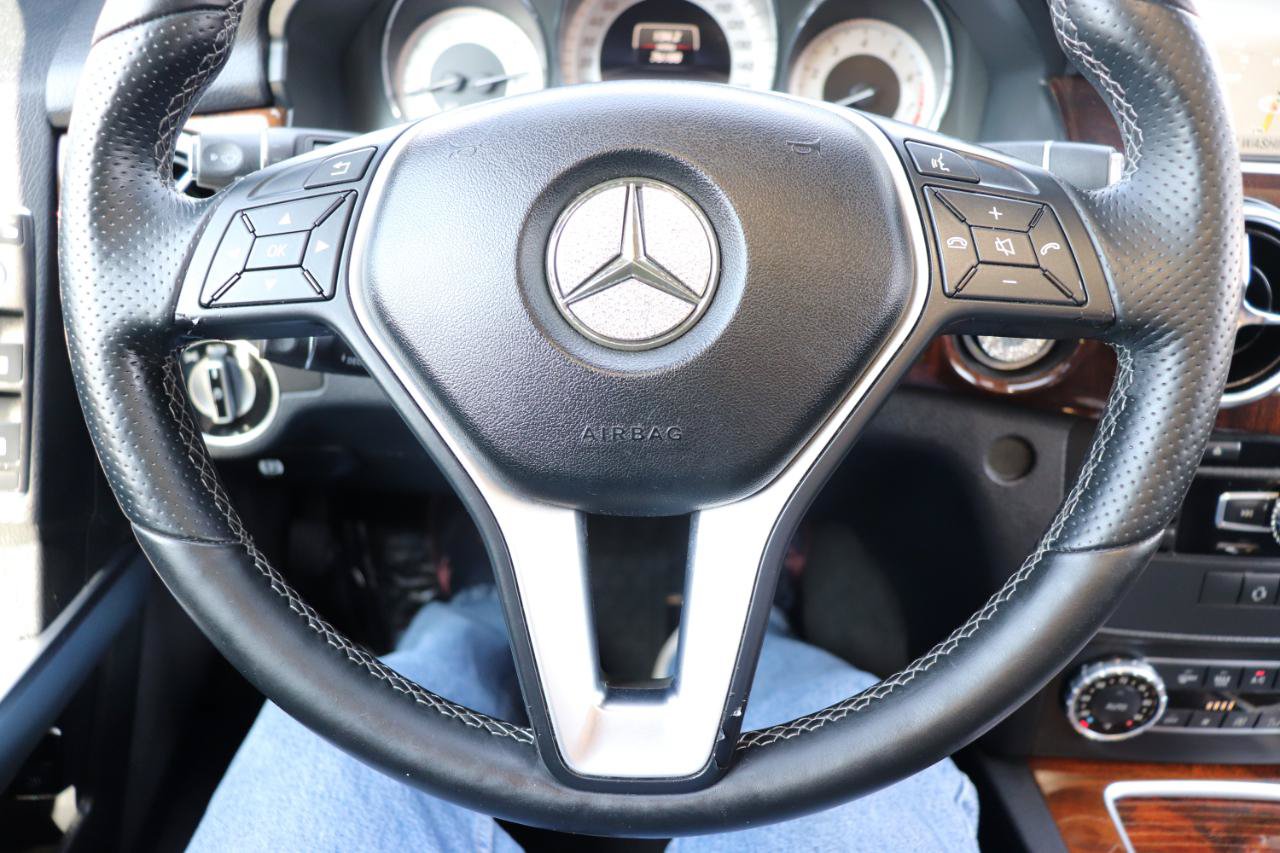 Used 2015 Mercedes-Benz GLK 350 4MATIC image 28