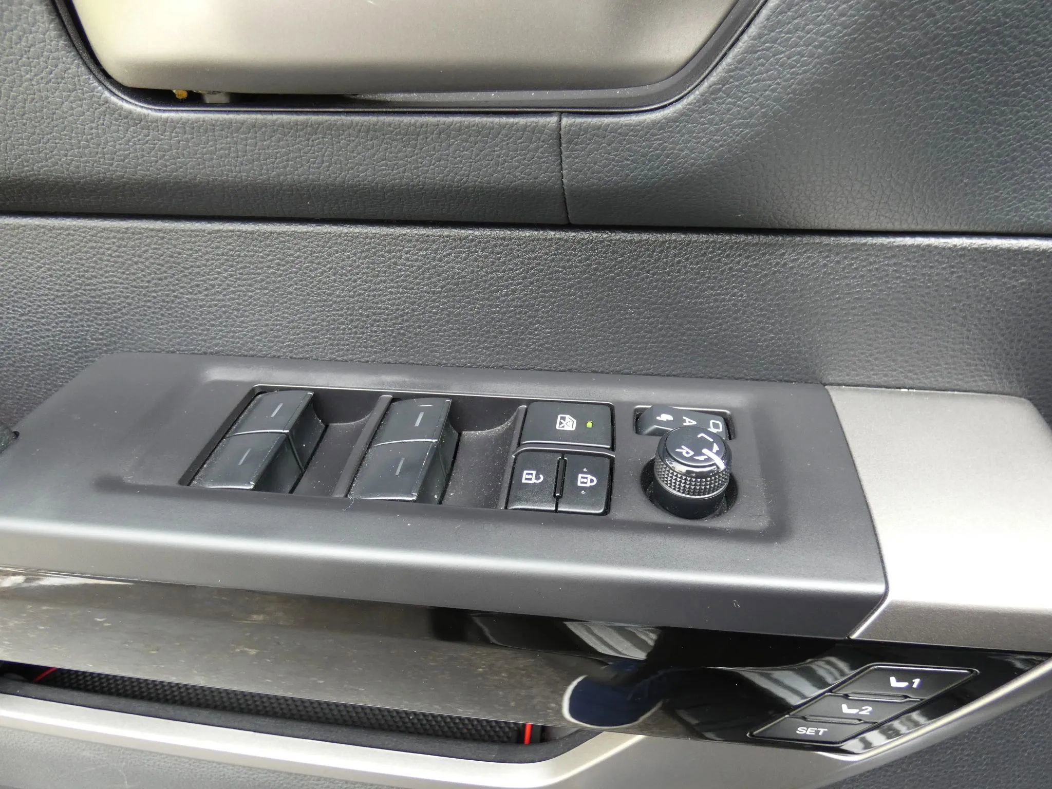 Used 2024 Toyota Tundra Limited w/ TRD Off-Road Package image 52