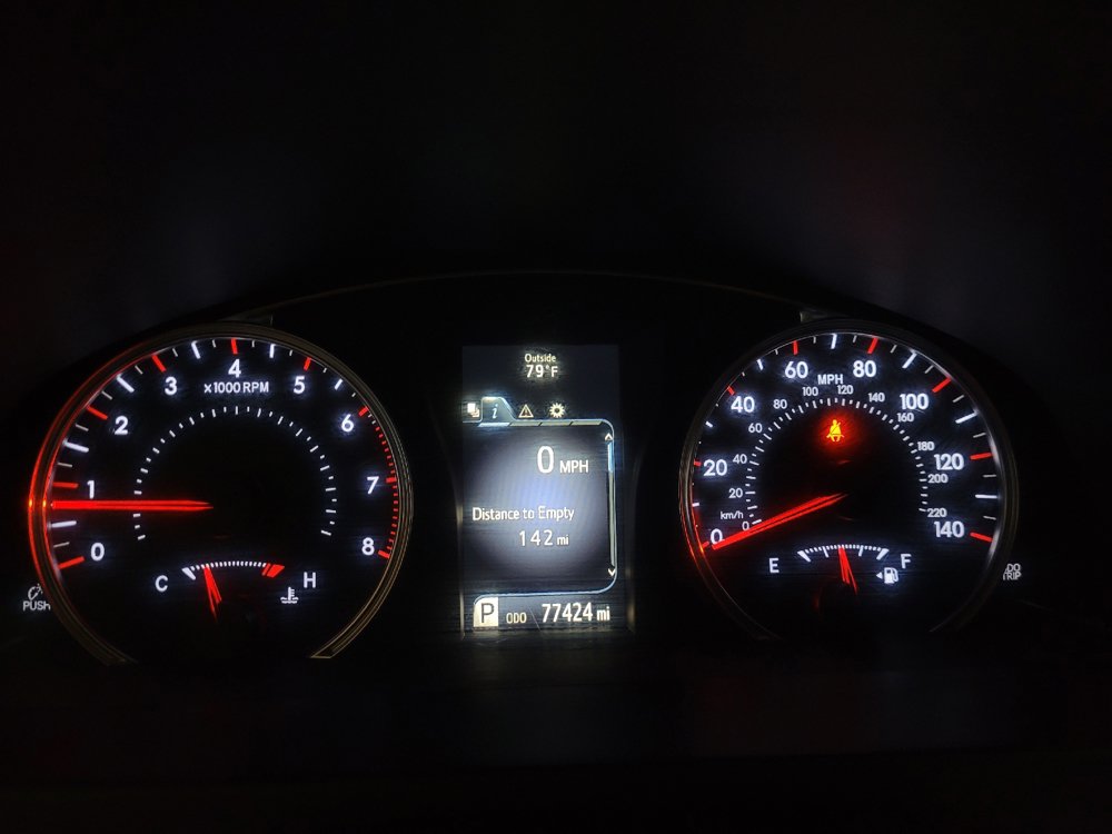 Used 2017 Toyota Camry SE w/ Protection Package (Q2) FWD image 23