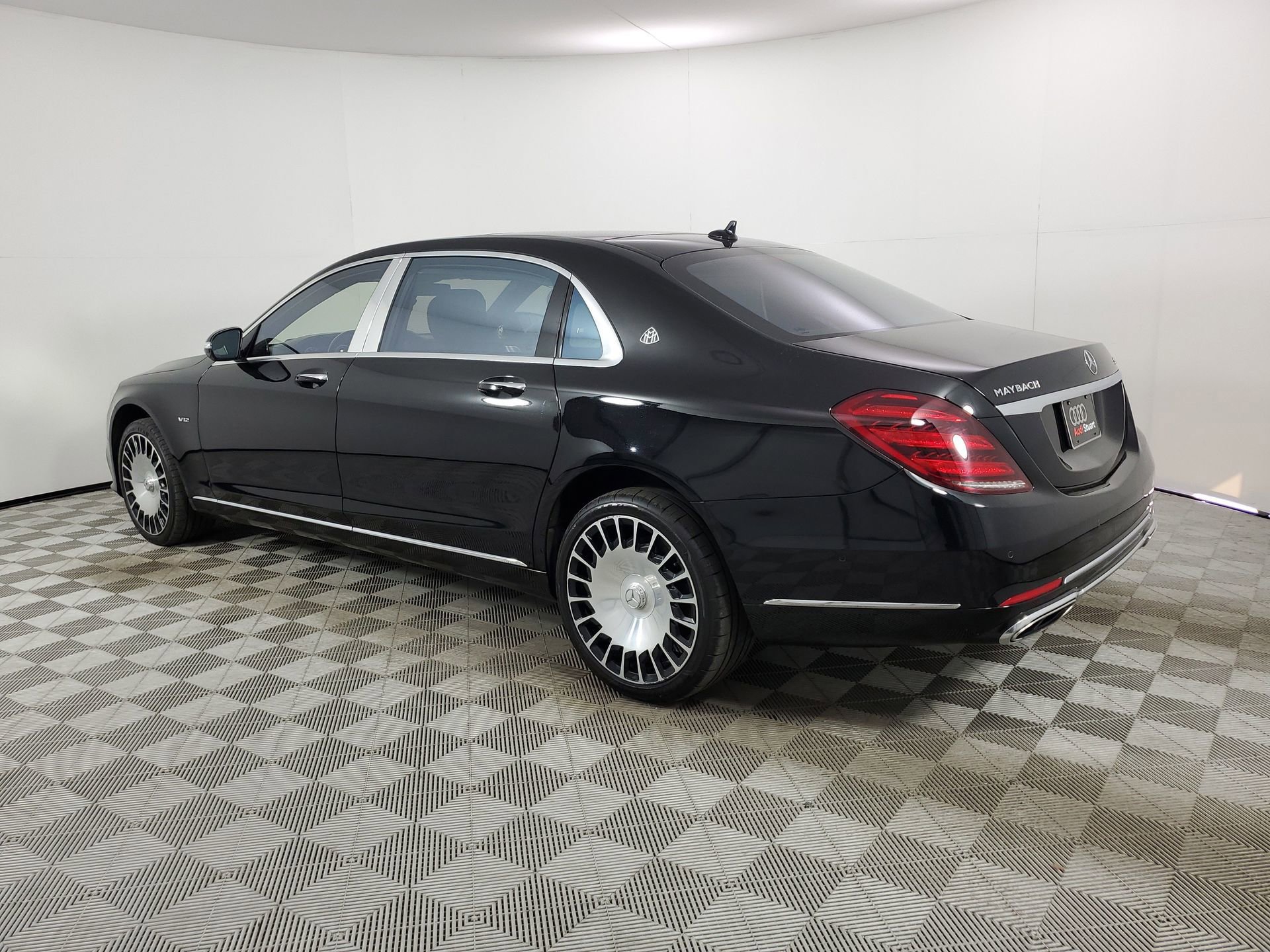 Used 2019 Mercedes-Benz Maybach S 650 image 7