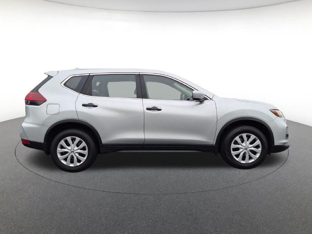 Used 2018 Nissan Rogue S AWD/4WD image 4