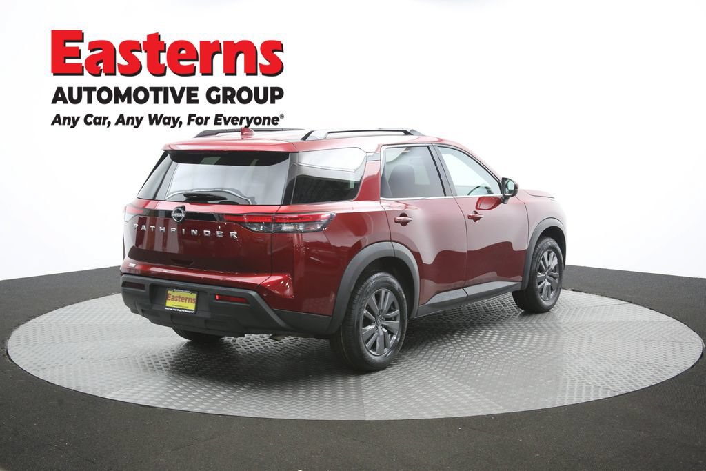 Used 2025 Nissan Pathfinder SV FWD image 40