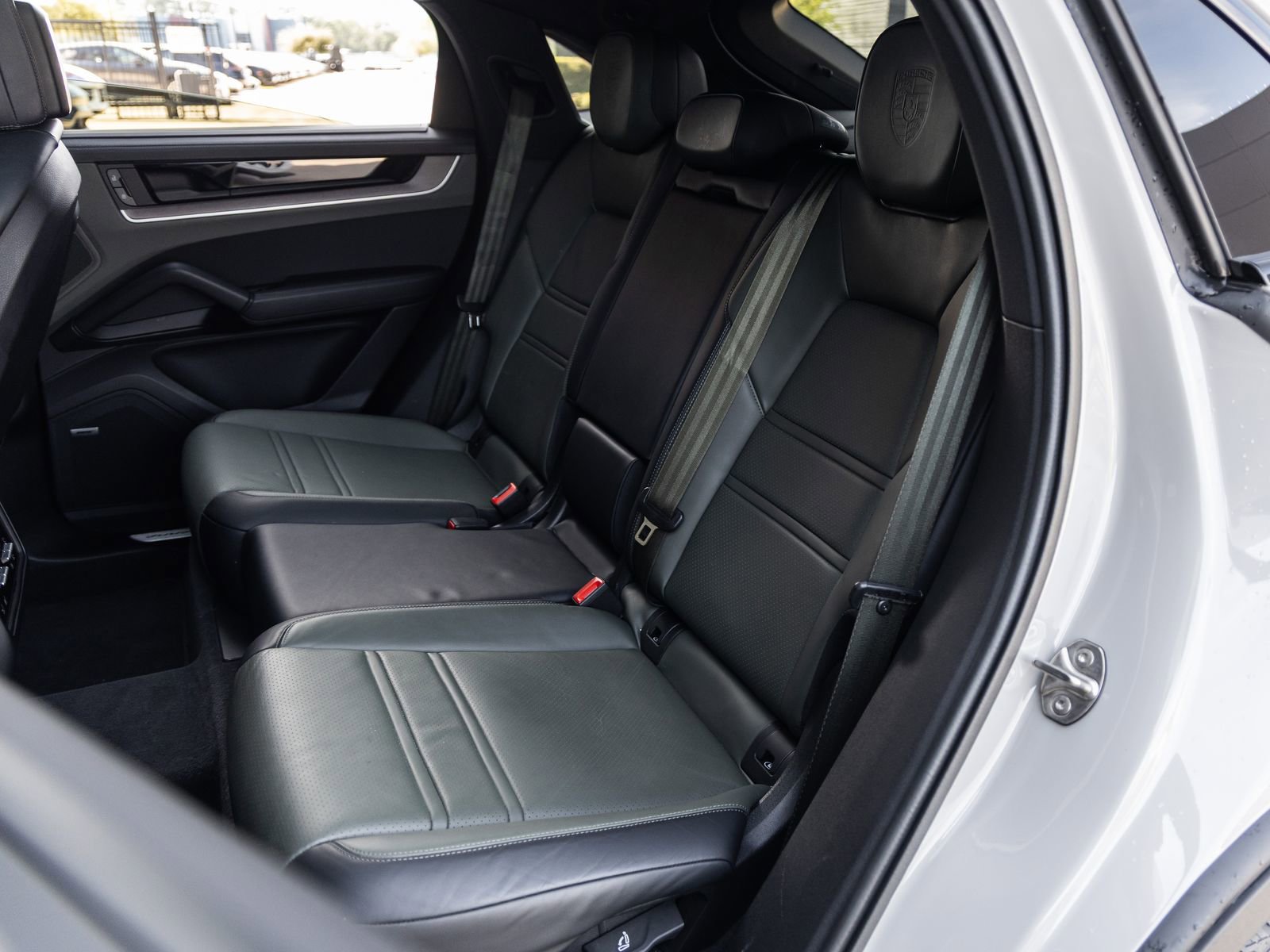 Certified 2024 Porsche Cayenne S w/ Premium Package Plus (PP1) image 37