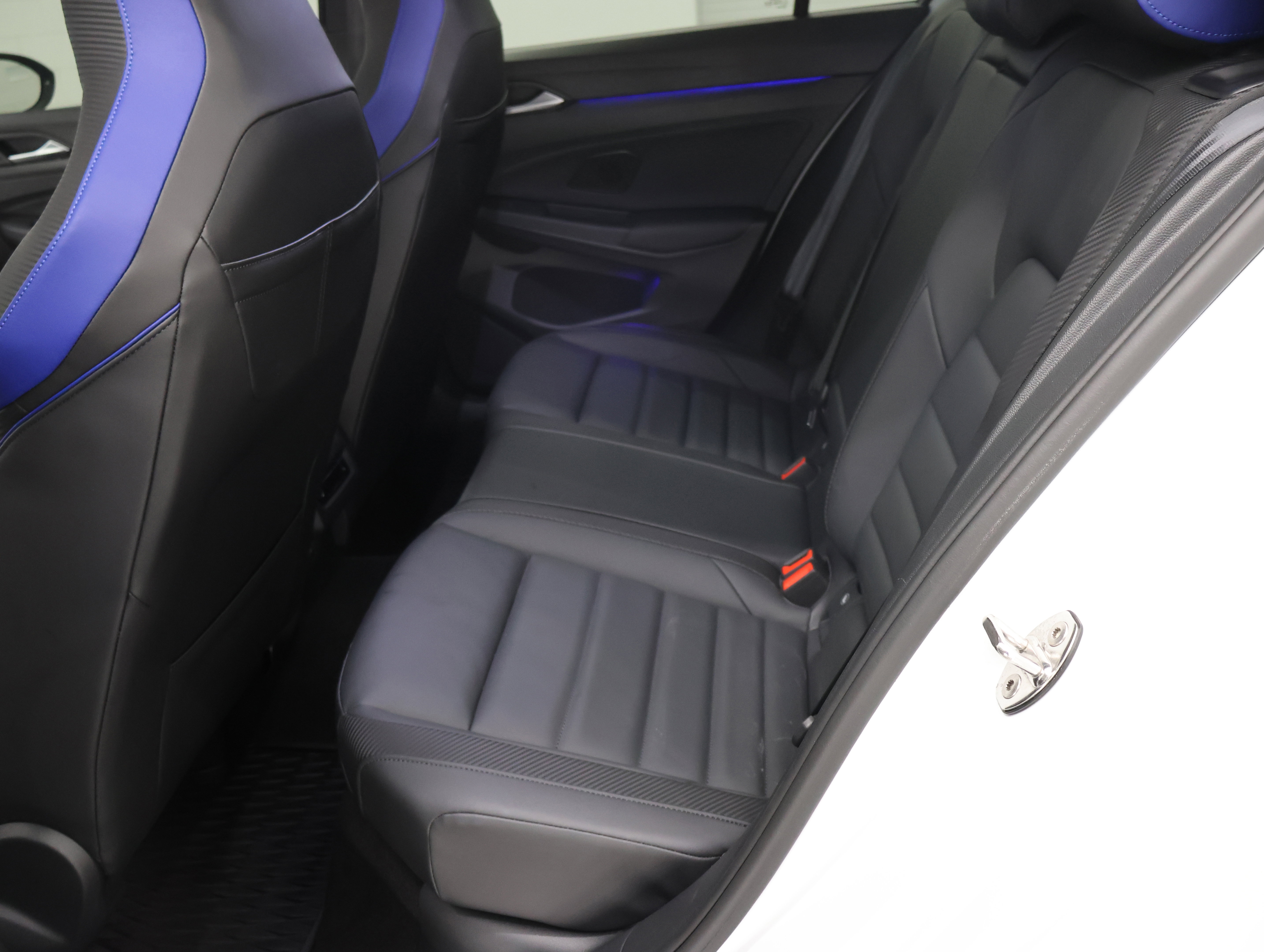 Used 2024 Volkswagen Golf R image 9