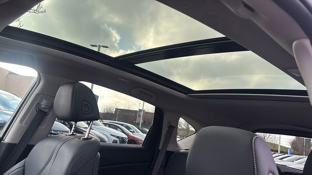 Used 2024 Acura RDX w/ Technology Package image 25