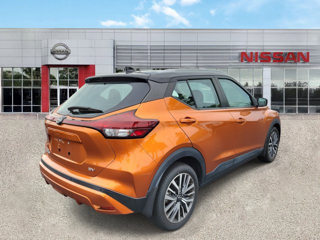 Certified 2022 Nissan Kicks SV w/ Interior Electronics Package FWD image 8