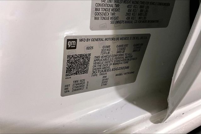 Used 2025 GMC Sierra 1500 AT4 w/ AT4 Premium Package AWD/4WD image 33