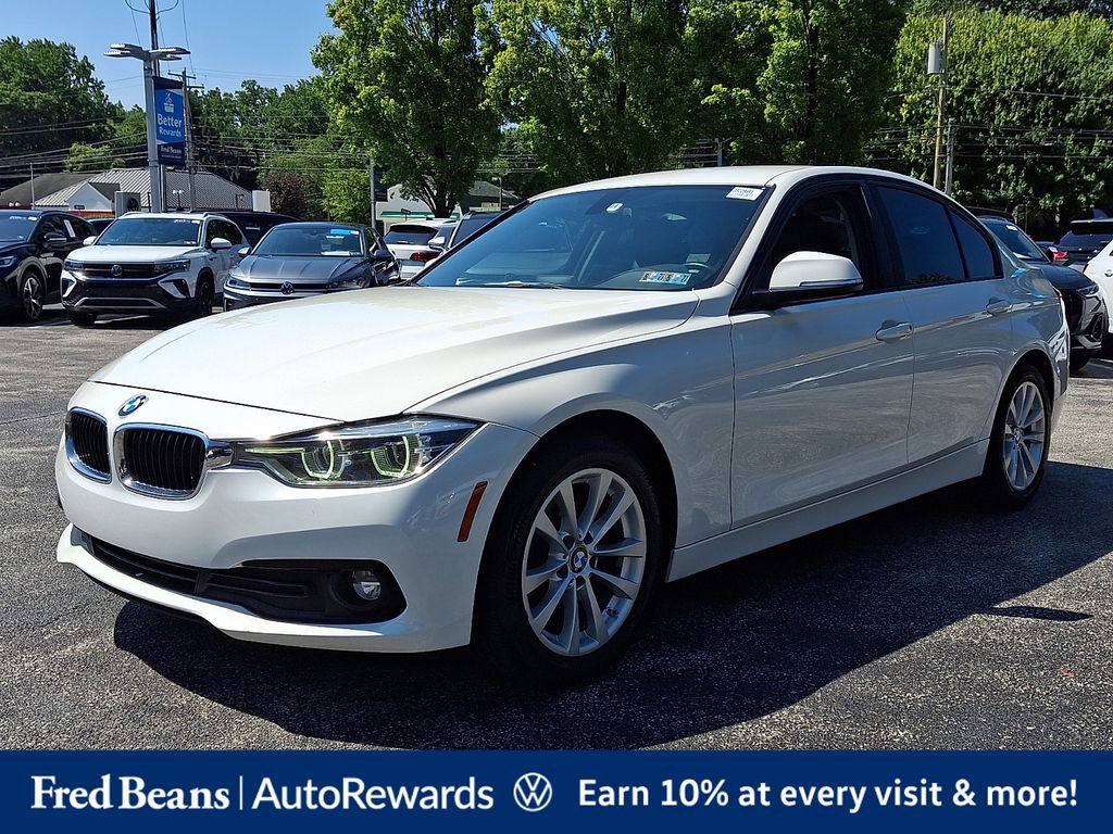 Used 2018 BMW 320i Sedan RWD image 3