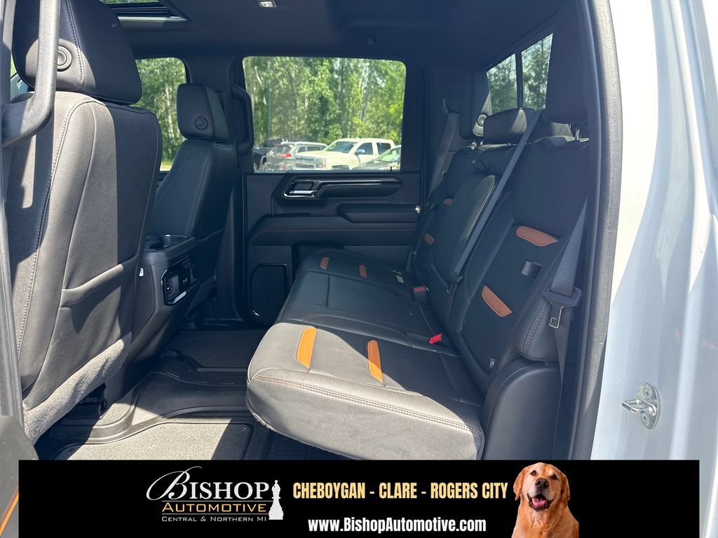 Used 2024 GMC Sierra 2500 AT4 w/ AT4 Premium Plus Package AWD/4WD image 19