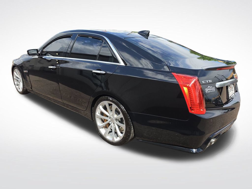 Used 2017 Cadillac CTS V w/ Luxury Package RWD image 4