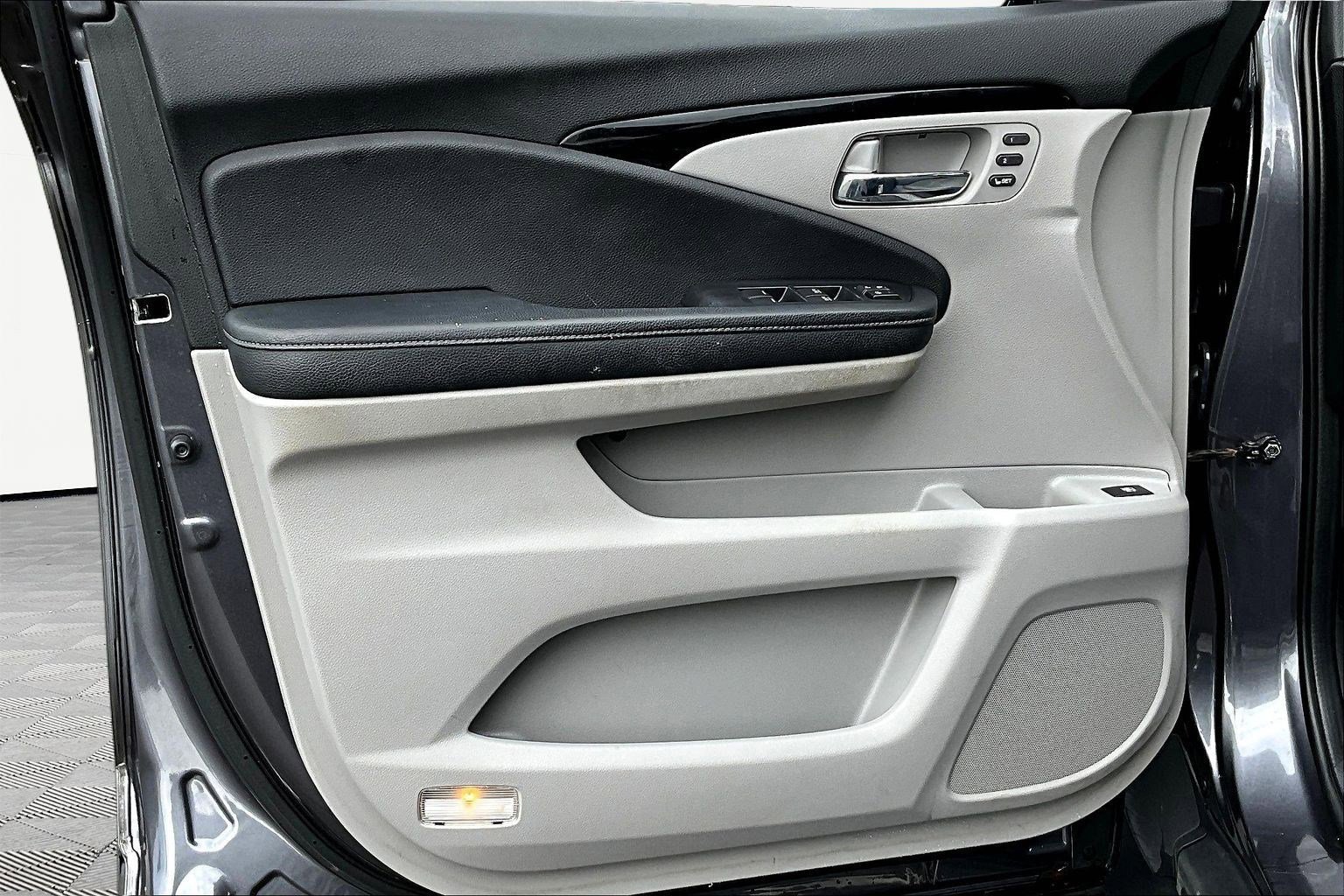 Used 2019 Honda Ridgeline RTL-E image 21