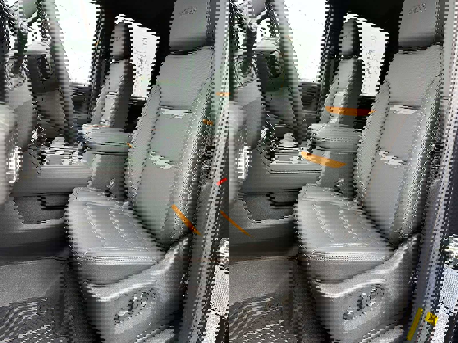 New 2026 GMC Sierra 3500 AT4 w/ AT4 Premium Plus Package image 22