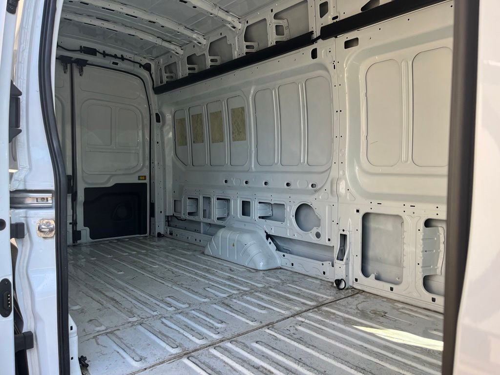 Used 2025 Ford Transit 250 148 High Roof Extended RWD image 11