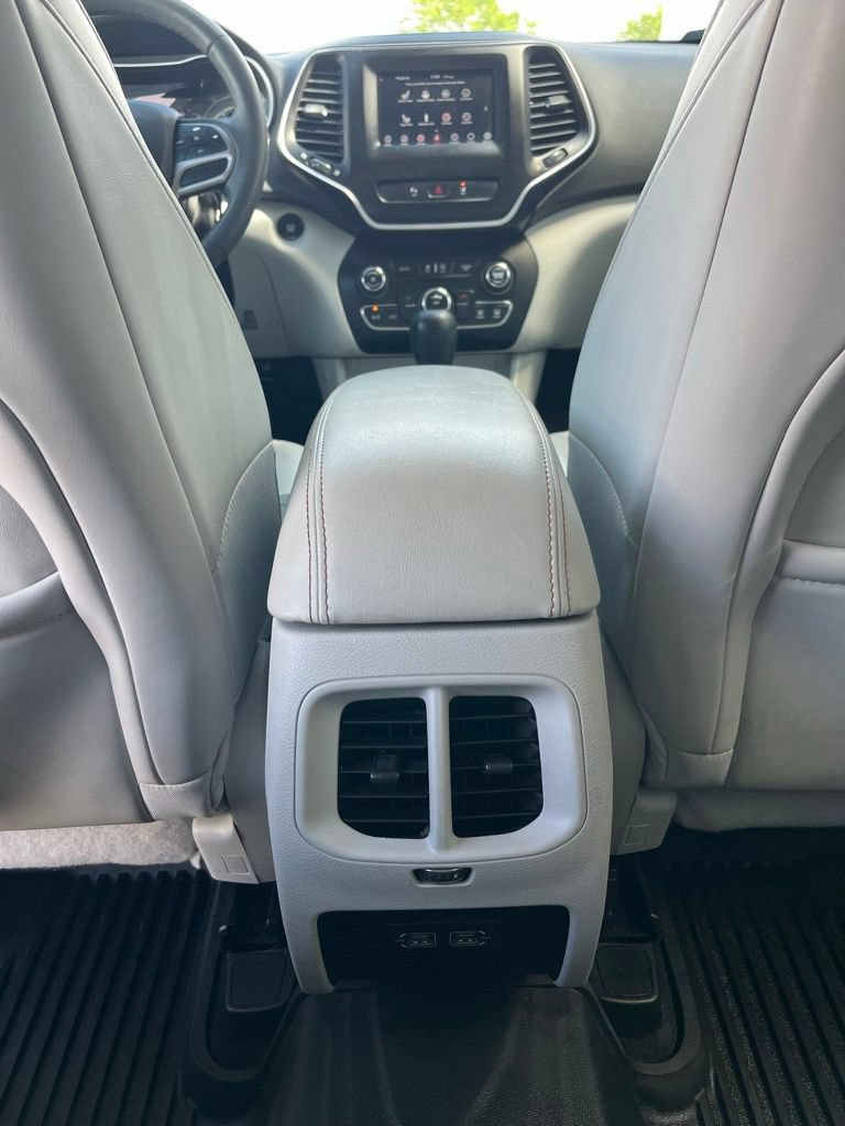 Certified 2021 Jeep Cherokee Latitude Lux w/ Sun & Sound Group AWD/4WD image 25