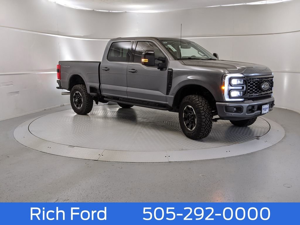 New 2025 Ford F250 Lariat w/ Lariat Ultimate Package