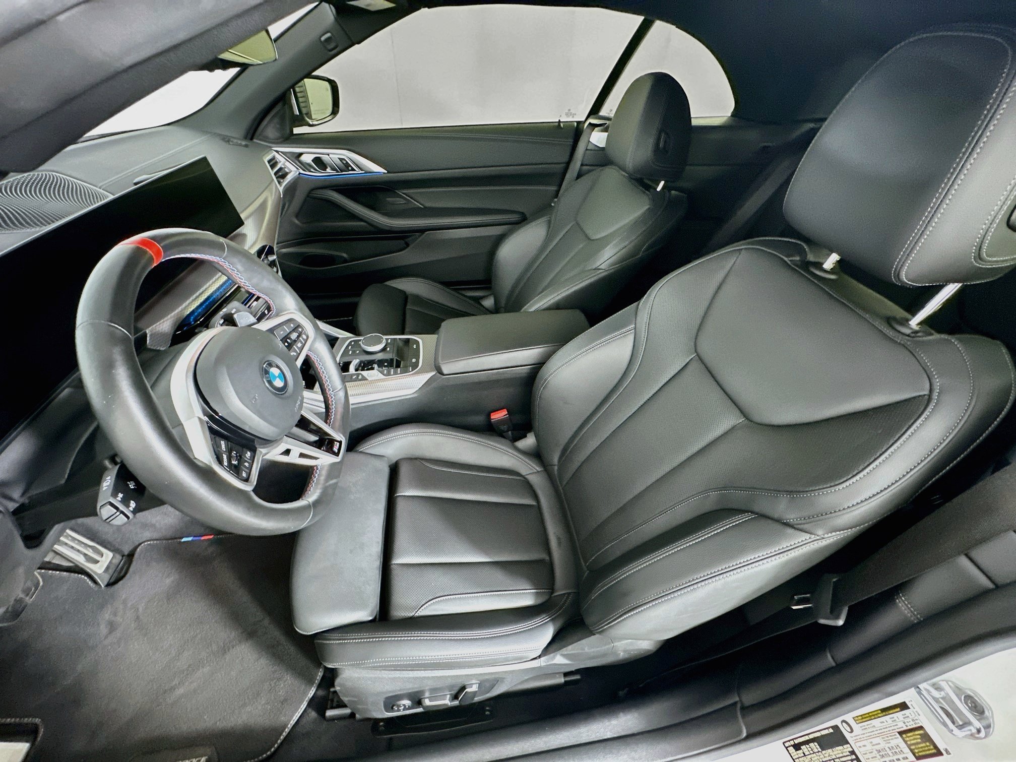 Used 2025 BMW M440i Convertible RWD image 13
