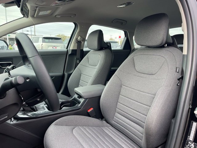 Certified 2025 Kia K4 EX FWD image 17