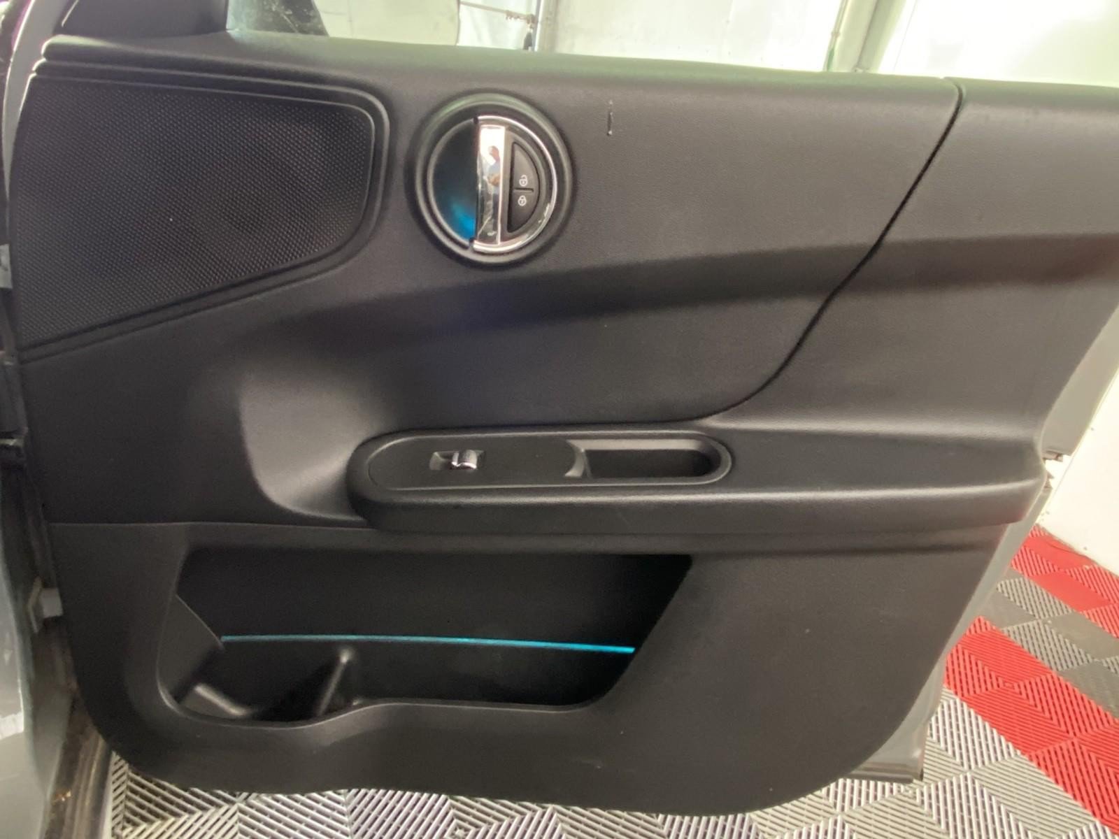 Used 2019 MINI Cooper Countryman FWD image 7