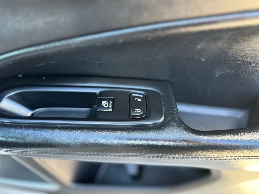 Used 2018 Jeep Compass Altitude w/ Popular Equipment Group image 32