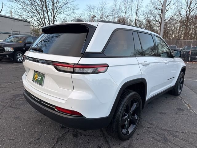 Certified 2022 Jeep Grand Cherokee Altitude image 18