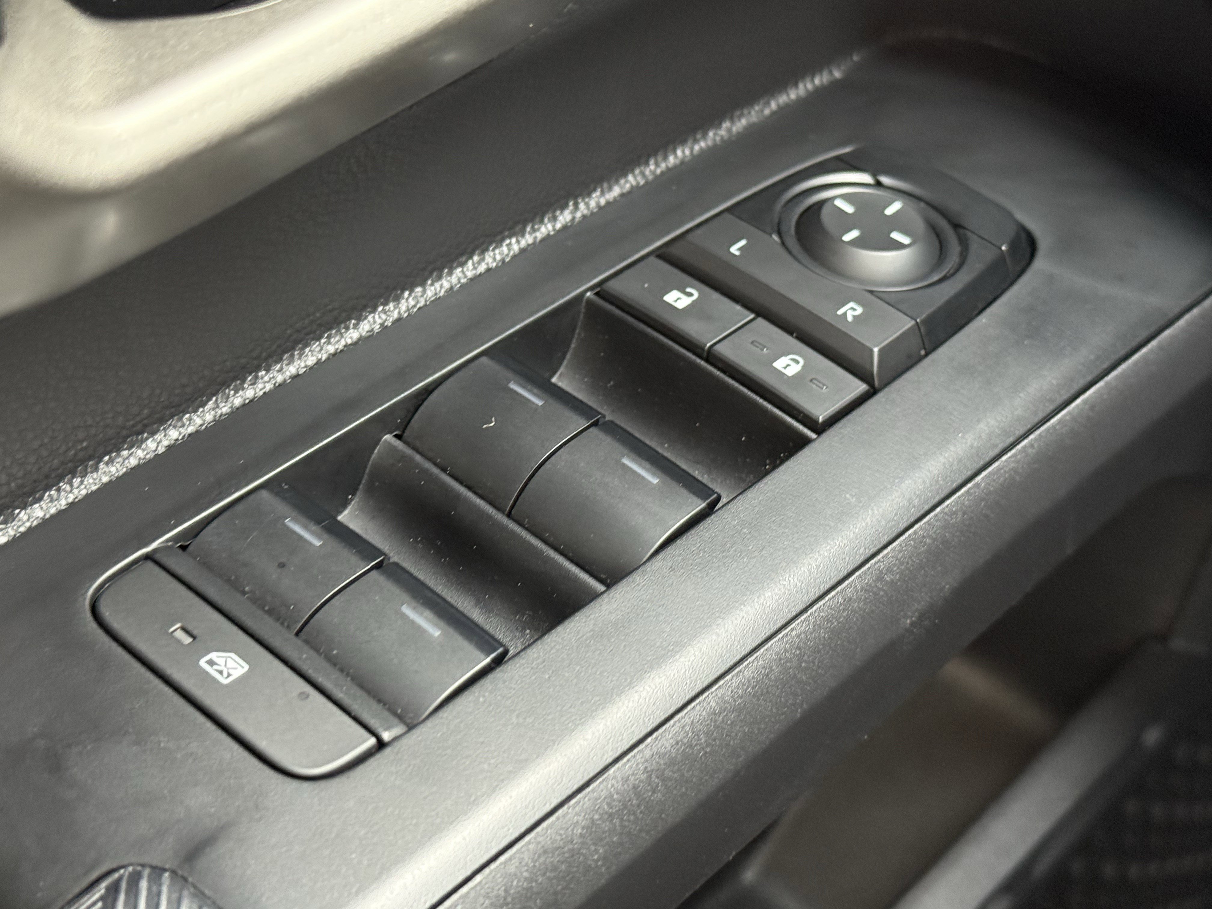 Used 2025 Toyota Tacoma 4x4 Double Cab image 27