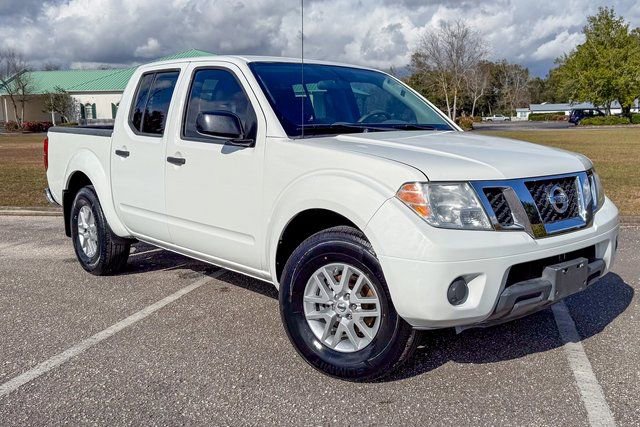 Used 2019 Nissan Frontier SV image 2