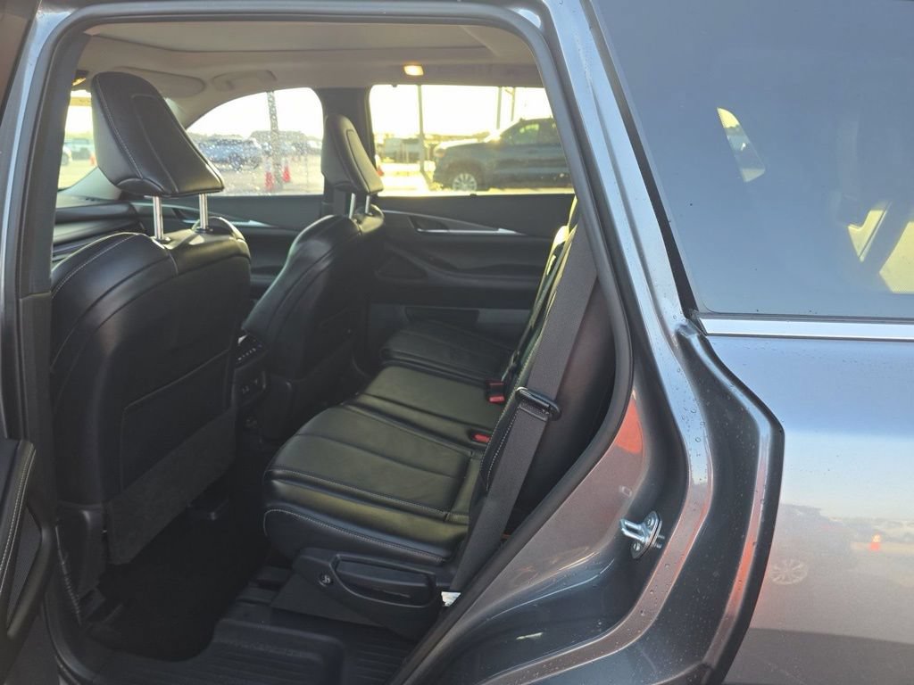 Certified 2024 INFINITI QX60 Luxe w/ Cargo Package FWD image 13