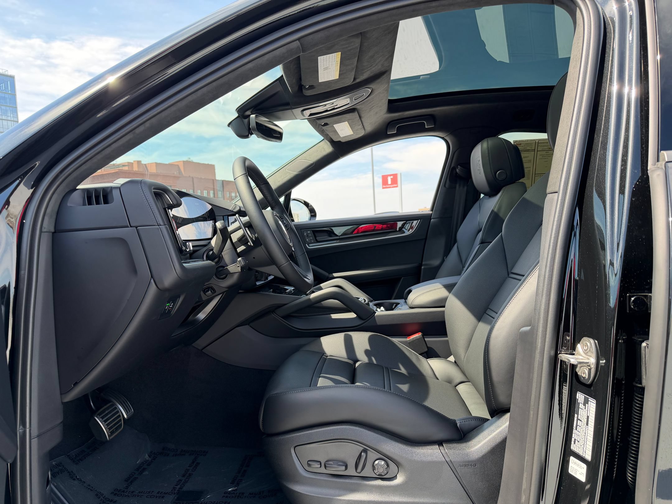New 2026 Porsche Cayenne Turbo AWD/4WD image 32