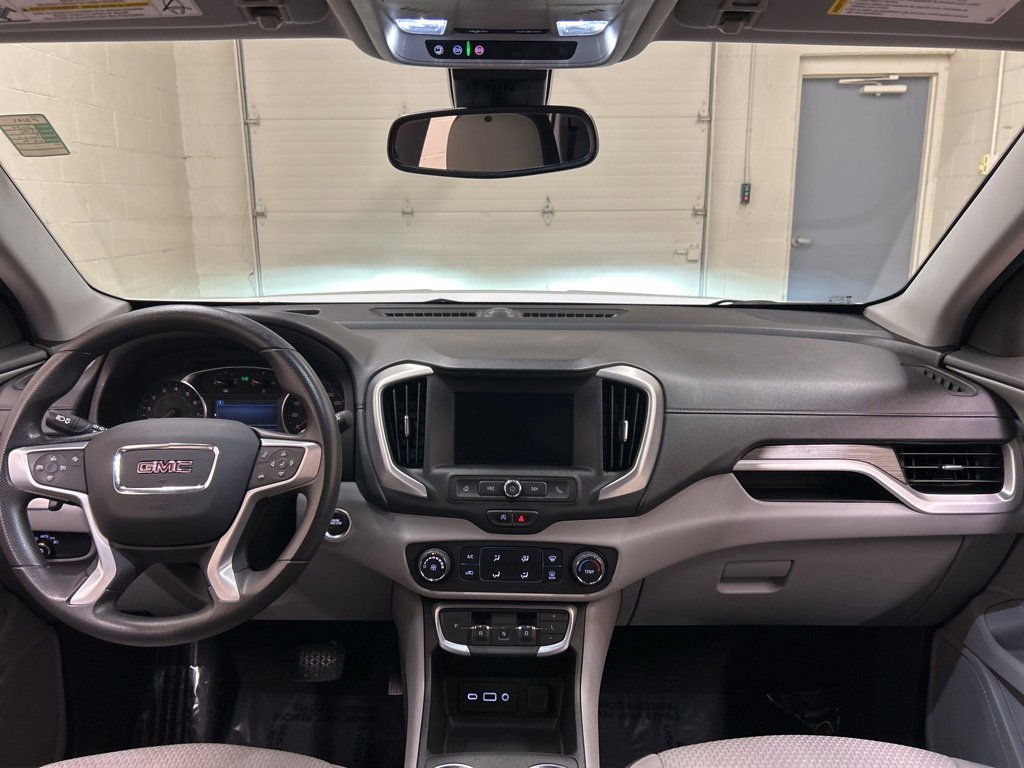Used 2024 GMC Terrain SLE image 17