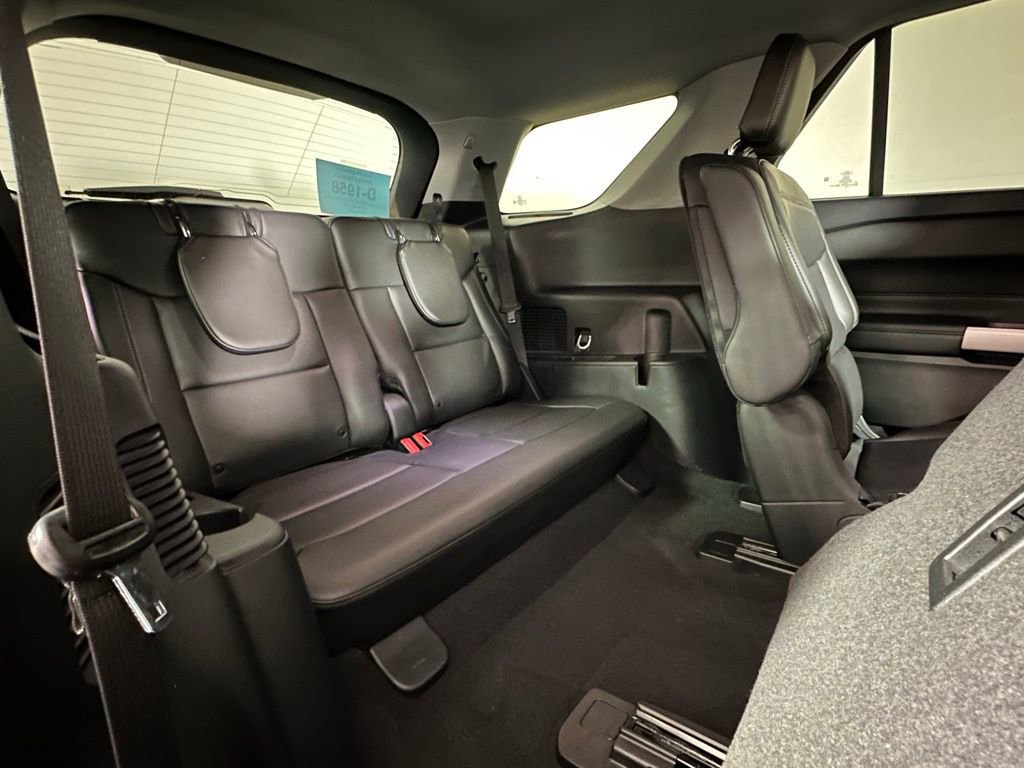 Used 2023 Ford Explorer XLT w/ Equipment Group 202A image 23